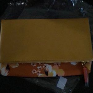 Flower printed clutch purse